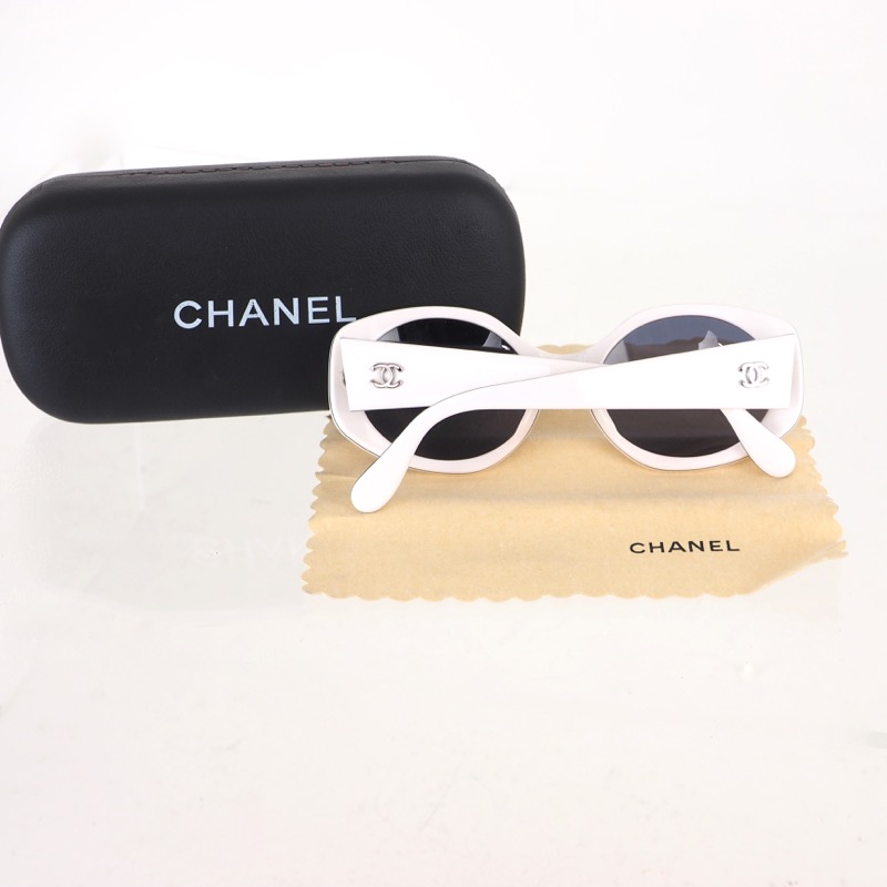 Vintage Chanel White Excellent Sunglasses Sunglasses - Nina Furfur
