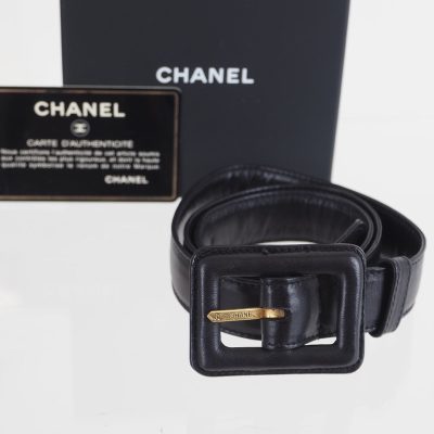 Vintage Chanel Lamb Skin Leather 75/30 Made in Italy  Authentic NFV7021 Belt