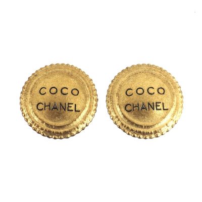 Vintage Chanel CHANEL Gold Tone Metal Jumbo Earrings (Clip-on) — Vintage 94A
Earrings