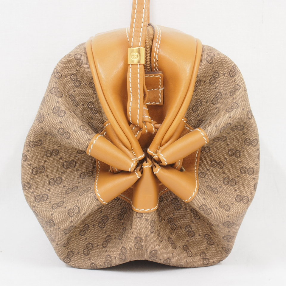 gucci handbag round