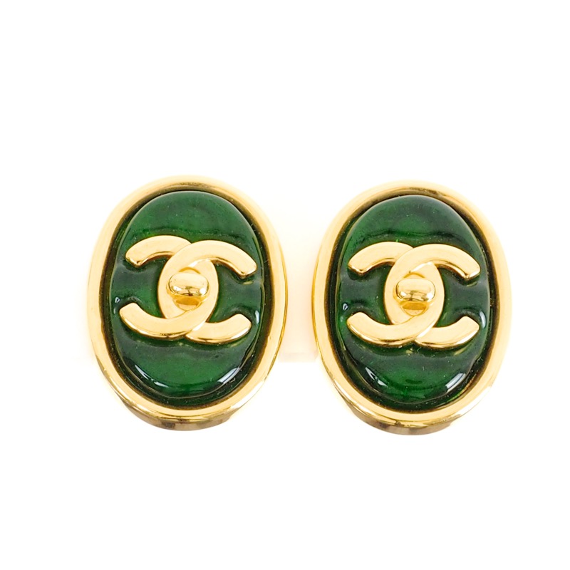 Auth Vintage CHANEL CC Logo Around Green Gripoix Clip On Earrings Gold 95A  F/S