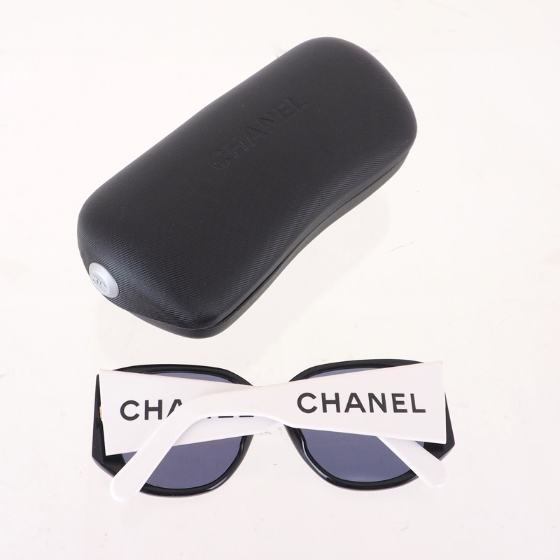 Vintage Chanel Bi Color Extra Wide Temple White Black Sunglasses - Nina  Furfur Vintage Boutique