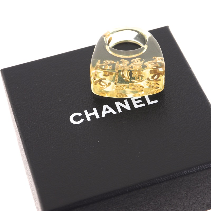 Chanel Vintage Gold CC Logo Ring - Size 7