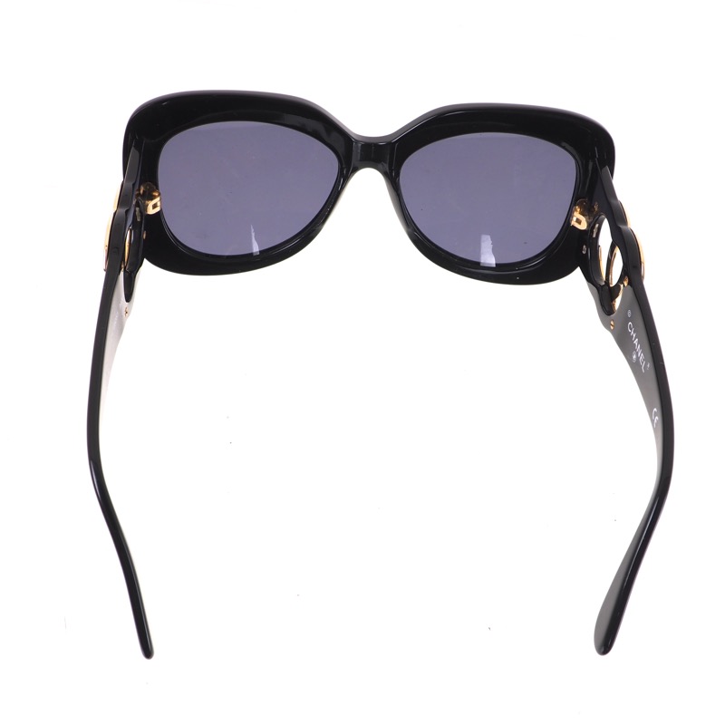 Vintage Chanel XL Jumbo Gold Logo Sunglasses - Image 3