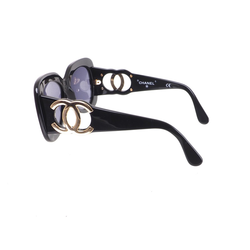 Vintage Chanel XL Jumbo Gold Logo Sunglasses - Image 4