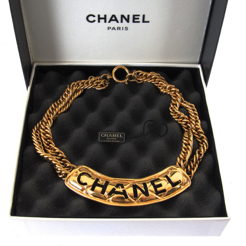 Vintage Chanel Gold Plate Cut Out Double Chain NWT Necklace - Nina Furfur  Vintage Boutique