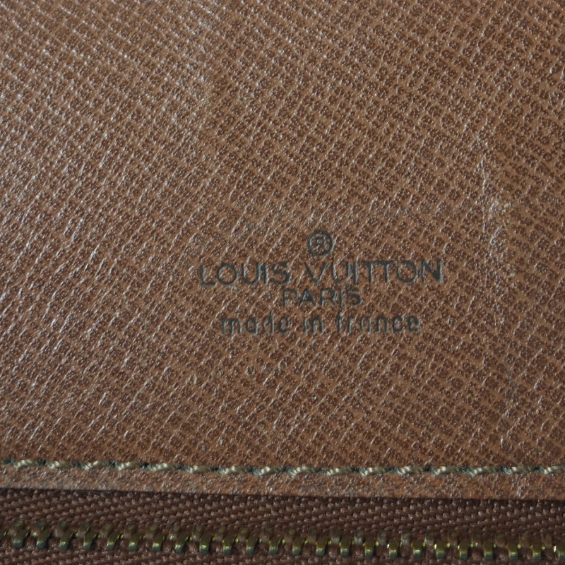 Lot - Louis Vuitton Vintage Monogram Ranelagh Clutch