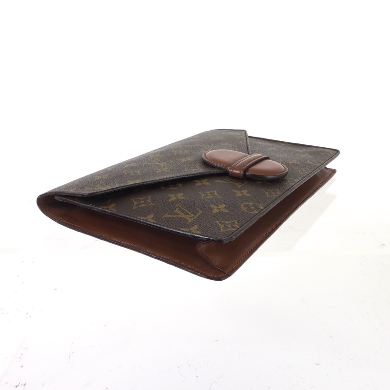 Louis Vuitton Envelope Clutch – yourvintagelvoe