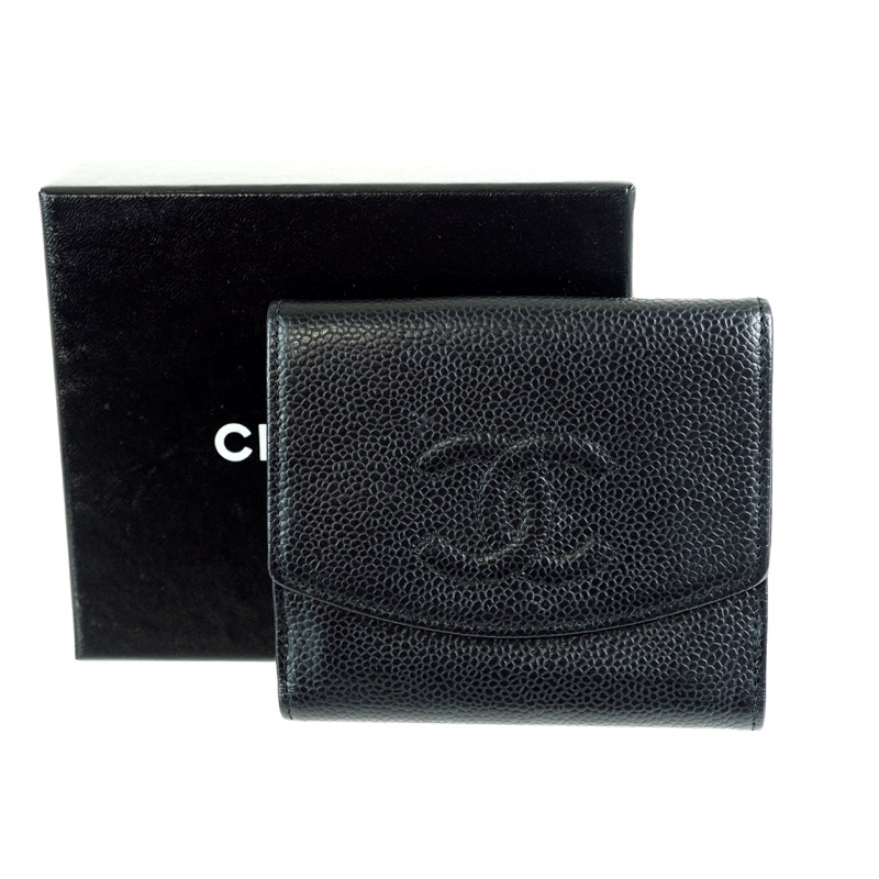 green chanel wallet