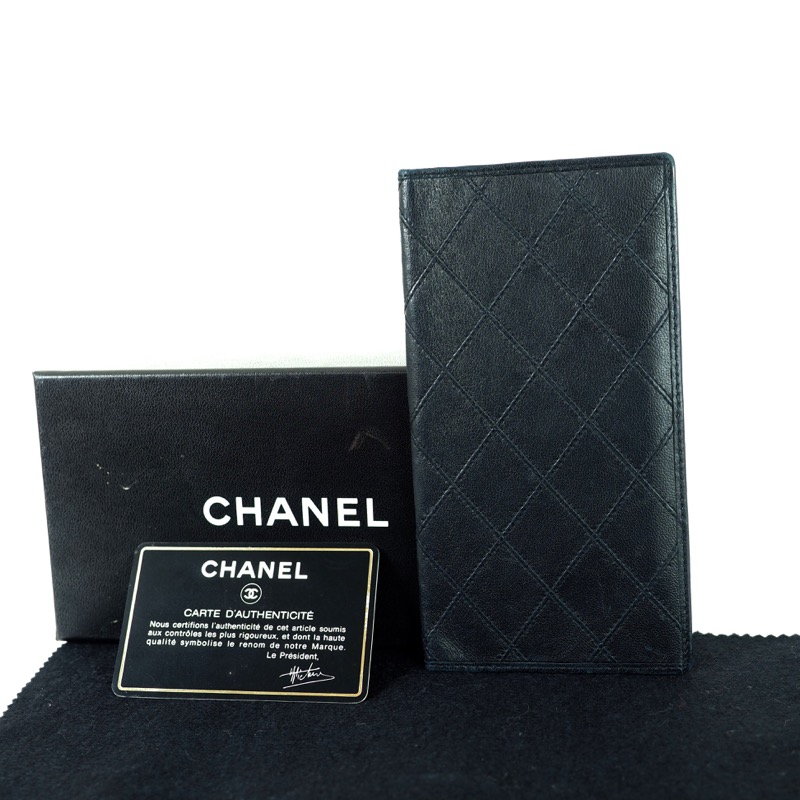 Vintage Chanel Quilted Trifold Wallet Made in France. -  Hong Kong