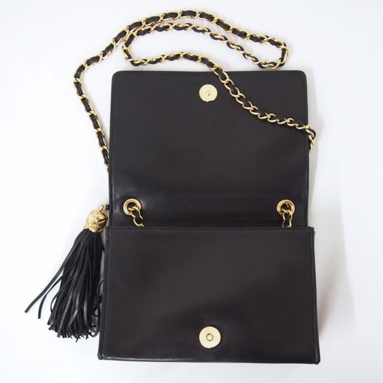 Vintage CHANEL Tassel Diamond Quilted Chain Shoulder Handbag Bag ...